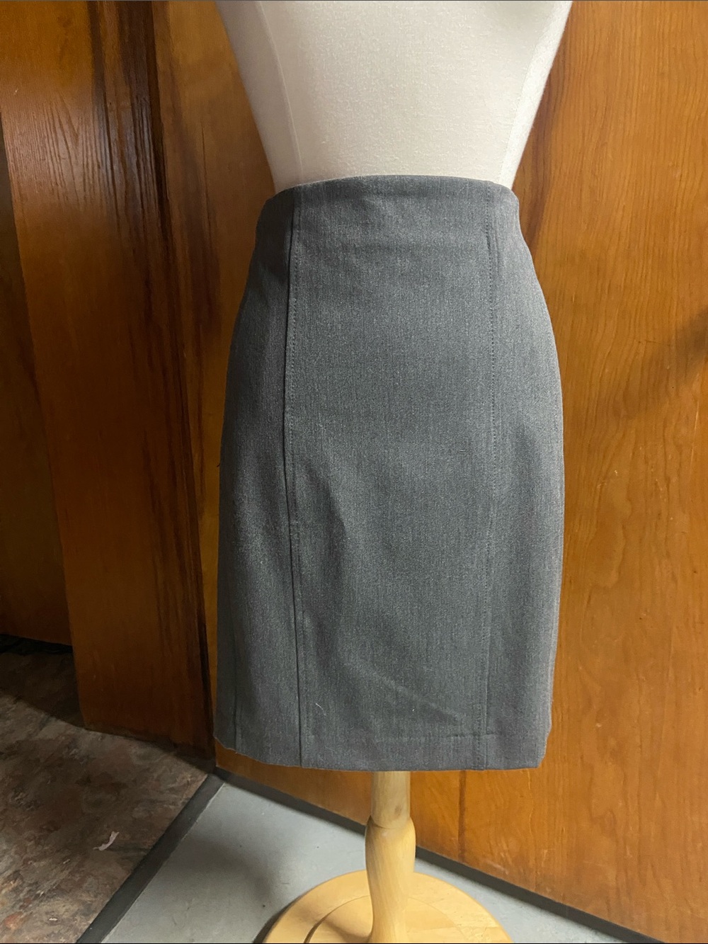 EXPRESS 6 Classic Gray Pencil Skirt - Women's Tailored Office NWOT